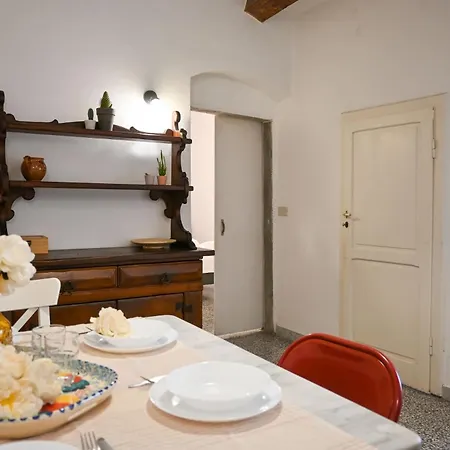 2 - Rustic Romantic Flat Daire *