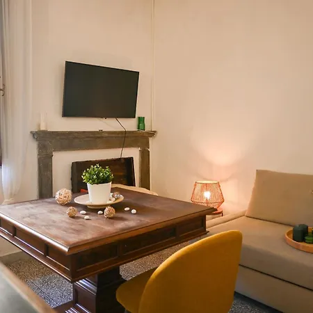 2 - Rustic Romantic Flat Apartamento