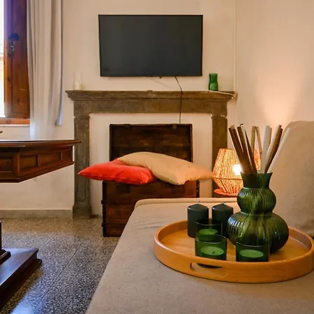 Apartman 2 - Rustic Romantic Flat