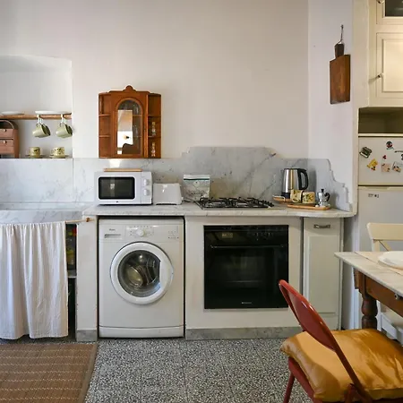 2 - Rustic Romantic Flat